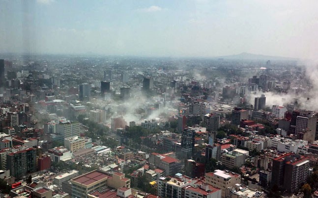 Vista aérea de México DF después del terremoto